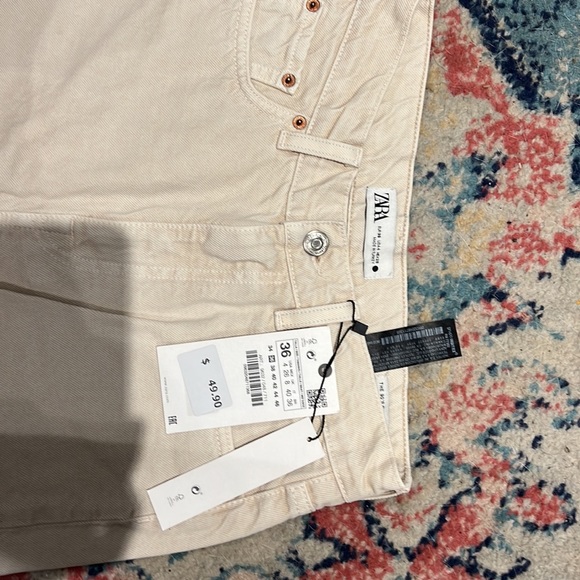 Zara pants - Picture 3 of 4